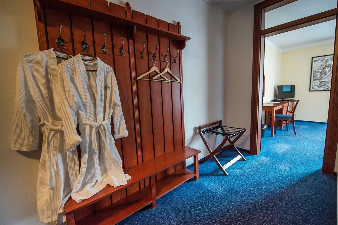 Hotel Golfer Kremnica Exteriör bild