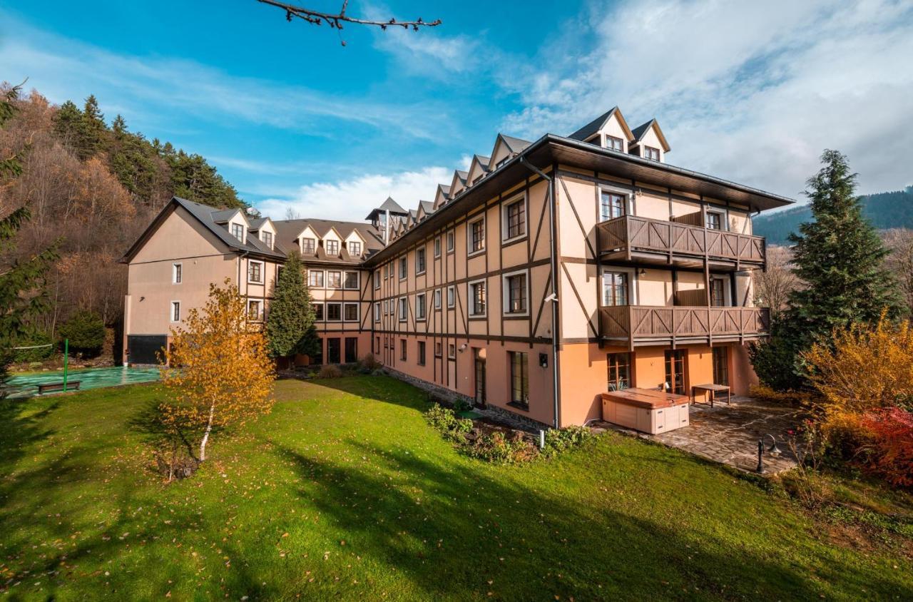 Hotel Golfer Kremnica Exteriör bild