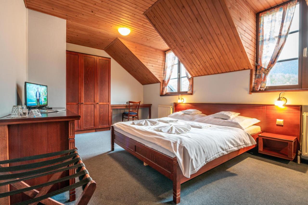 Hotel Golfer Kremnica Exteriör bild